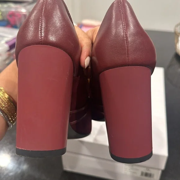 H by Halston leather block heels - Picture 7 of 9